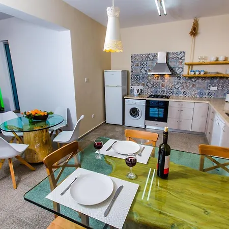 Villa Med. Coast Deluxe Paphos